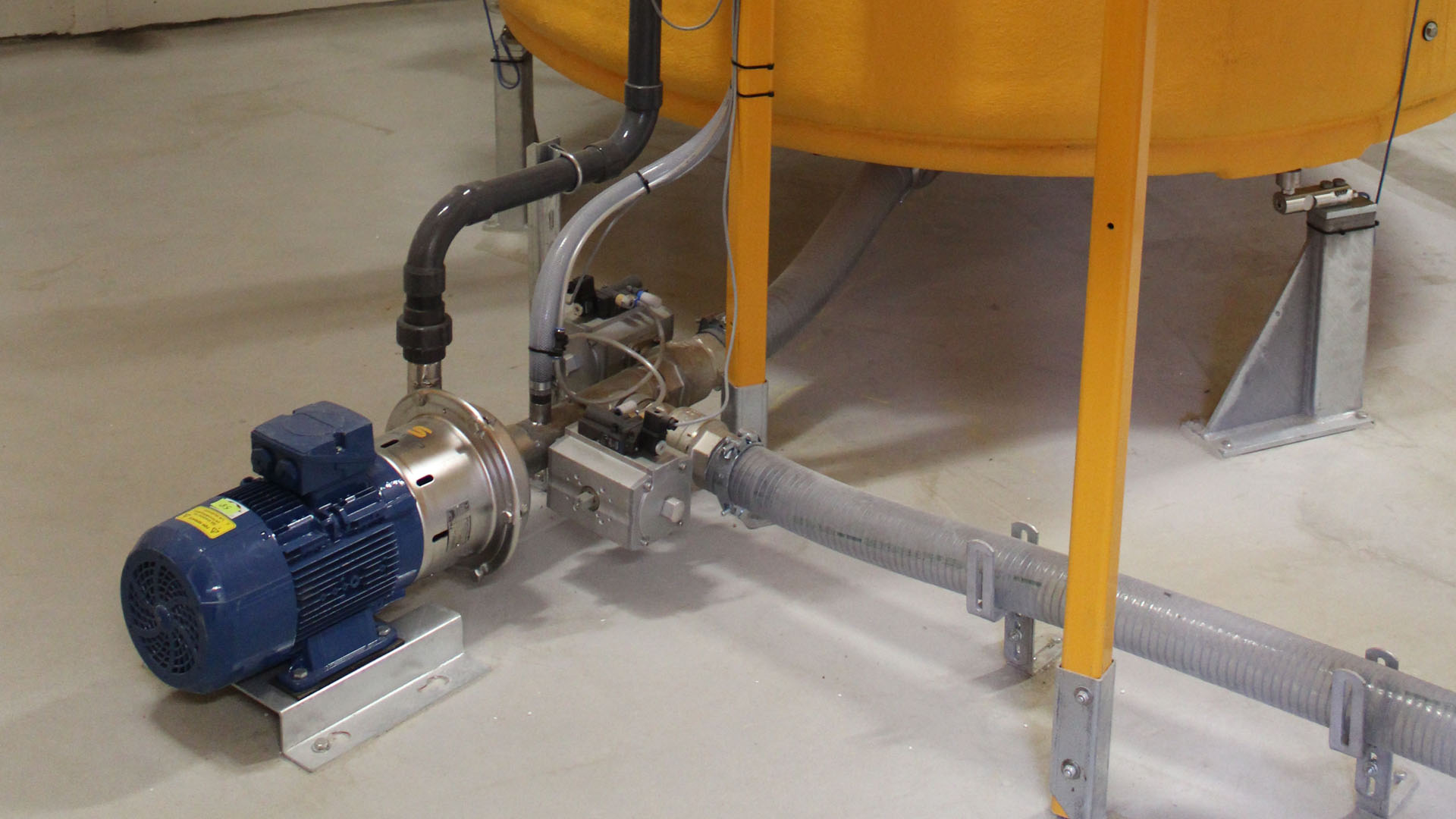 Feed pumps
